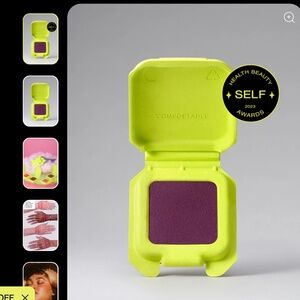 CHEEK FLUFF Soft Blur Blush - Half Magic - Only Drama Magenta Plum